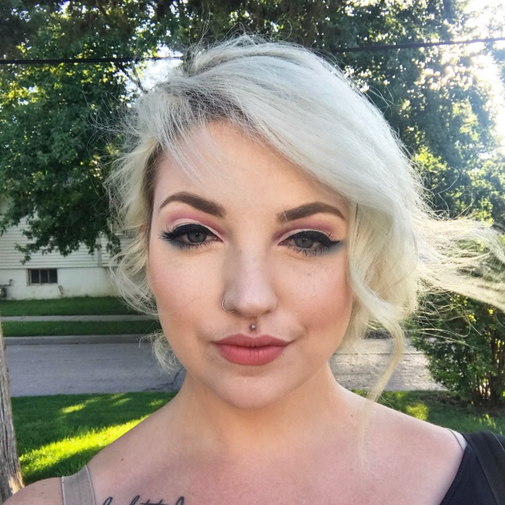 Meet your Posher, Skylar